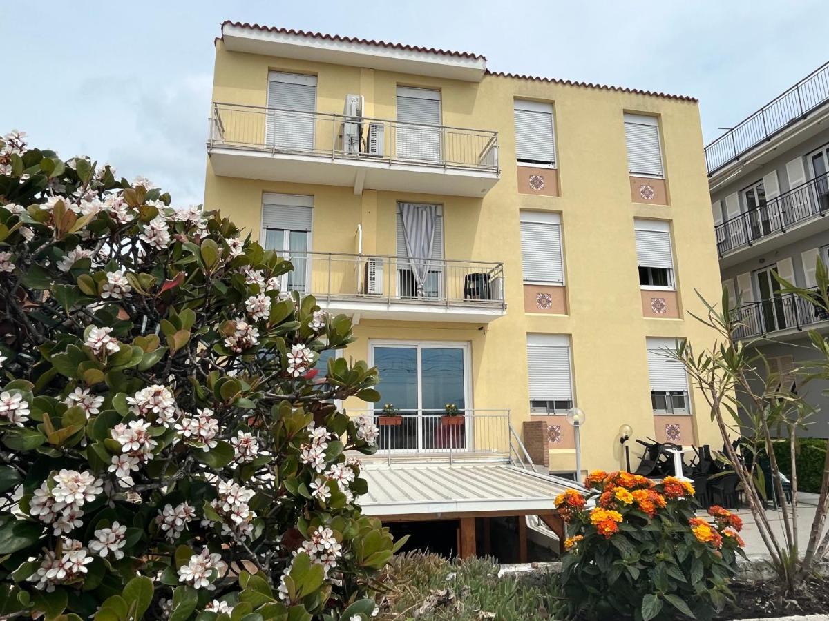 Piccolo Hotel Di Lavagna Exteriér fotografie